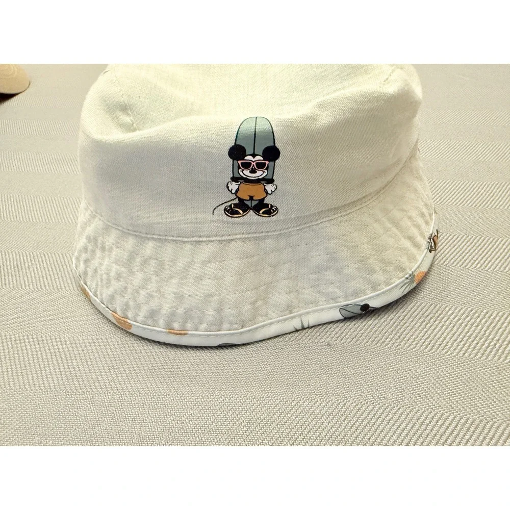 Disney Junior Mickey Mouse Reversible Bucket Hat Surfboard Pineapple OSFM White